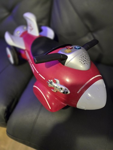 Radio flyer ride toy - flyer, on