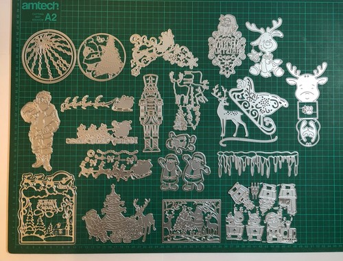 Christmas die sets - die,