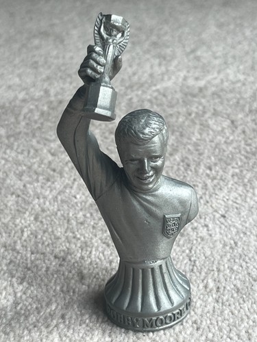 Bobby moore 12cm england 1966 - moore,