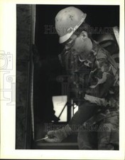 Press Photo Sean Gutowski