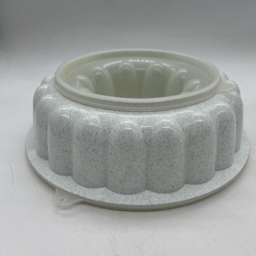 Tupperware jelly mould ring - tupperware,