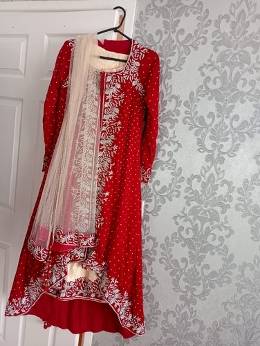 Stunning red velvet asian - red,