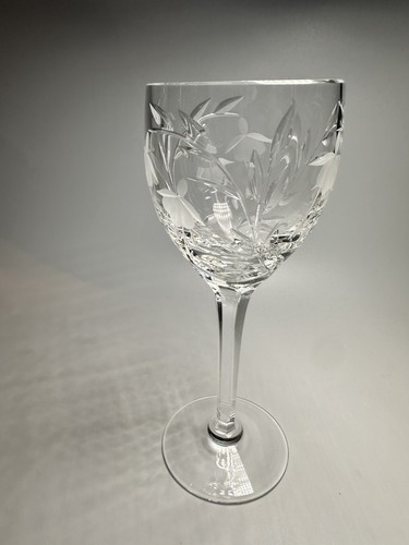 Stuart crystal cascade - crystal,