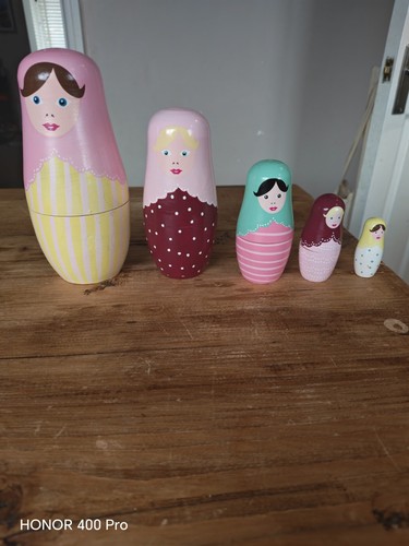 Beautiful modern russian dolls - modern,