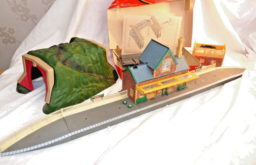 Hornby station tunnel - tunnel, +