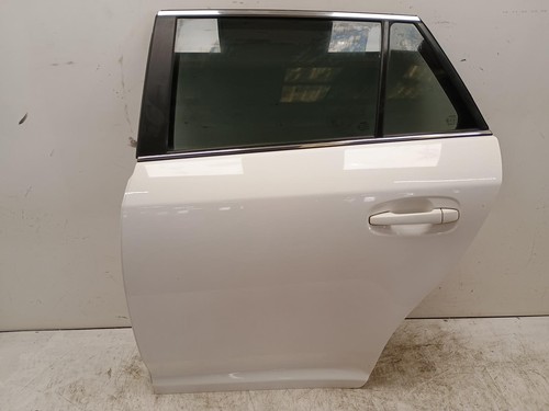 Rear door toyota - rear, white