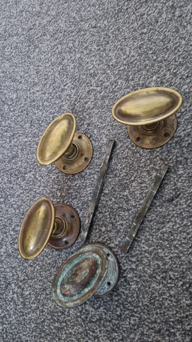 Victoriana solid brass oval - solid,
