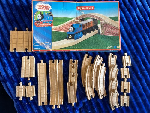 Thomas the tank engine - engine, wooden
