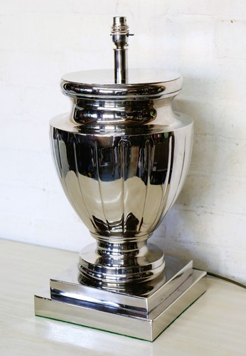 Table lamp coach house - coach,