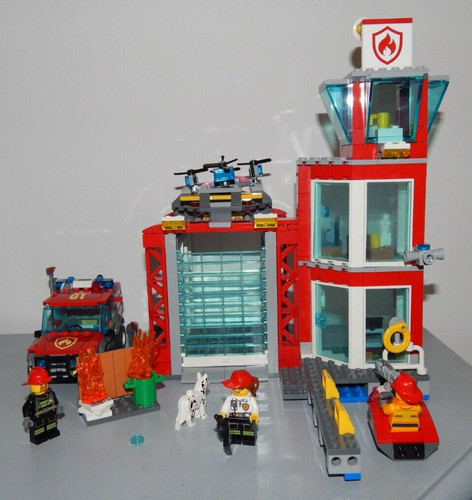 Lego city 60215 fire station - fire,