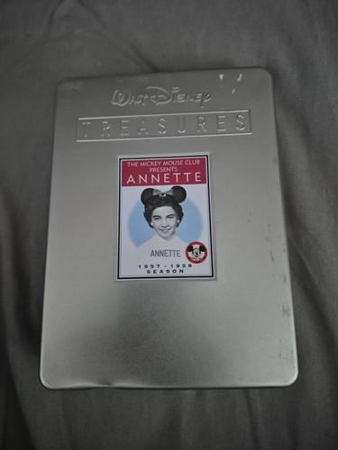 Walt disney treasures the - walt,