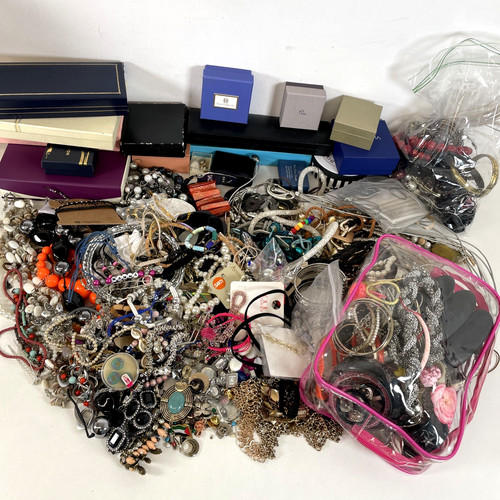 Unsorted costume jewellery - costume,