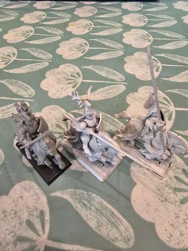 Warhammer bretonnian mounted - bretonnian,