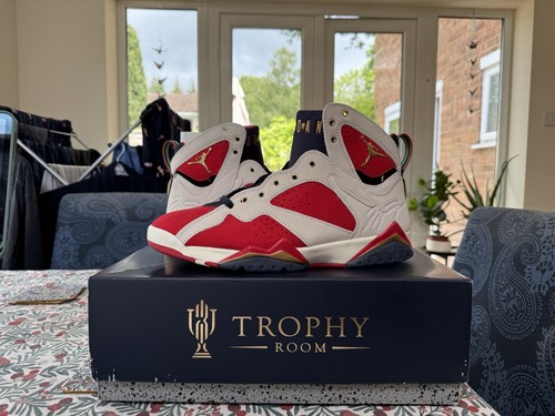 Jordan retro trophy room - retro,