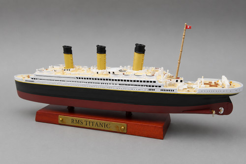 Rms titanic 1250 metal model - 1:1250,