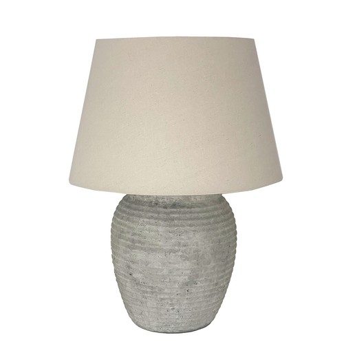Huge 67cm table - 67cm, lamp