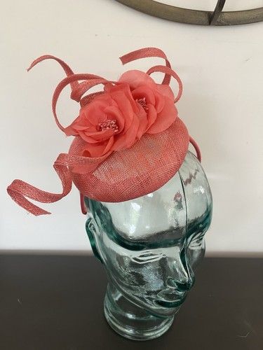 Coral pillbox fascinator - , new