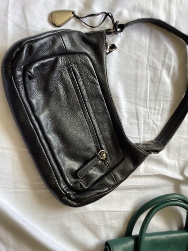 Tula black leather hand - black, bag