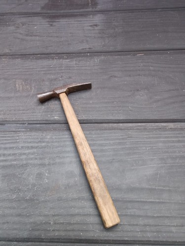 Vintage chipping hammer - hammer, /brick
