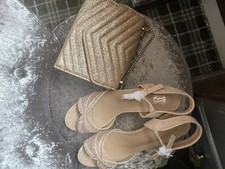 Fabulous Gold Glitter Kitten