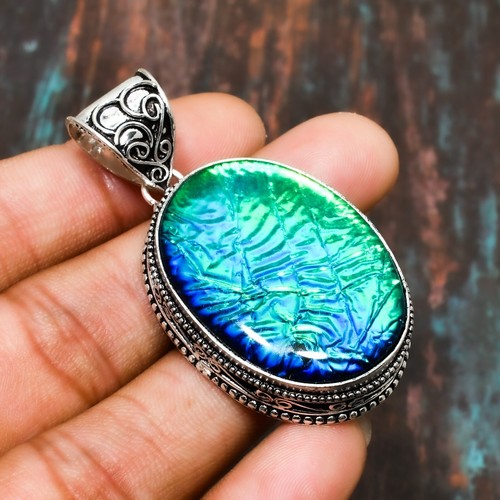 Blue triplet opal gemstone - triplet,