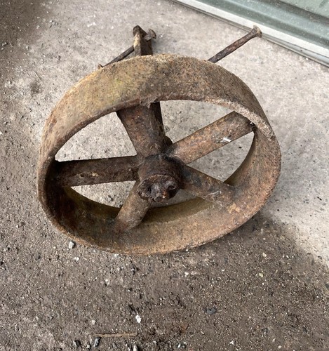 Vintage cast iron - vintage, wheel