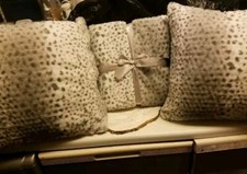 Cosy Faux Fur Throw Grey And White Leopard Print With Matching Cushions