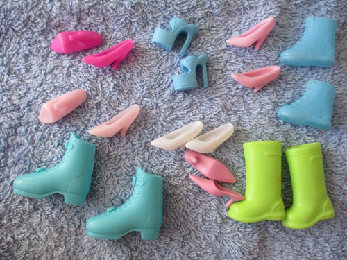 Barbie doll accessories - , set