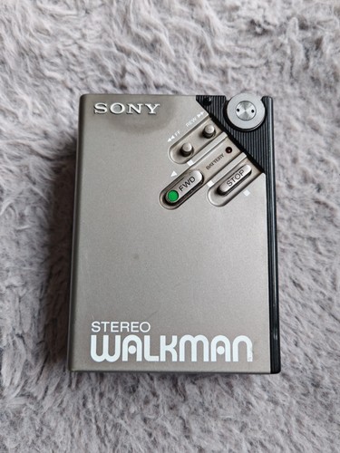 Vintage rare 1981 sony walkman - sony,