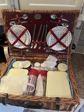 Brexton Vintage Picnic Basket