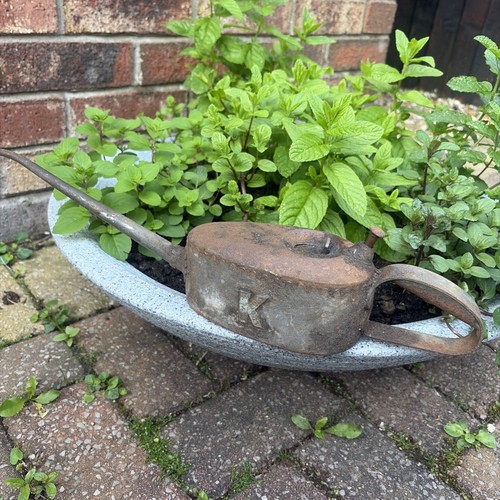 Vintage oil can kayes pie - oil,