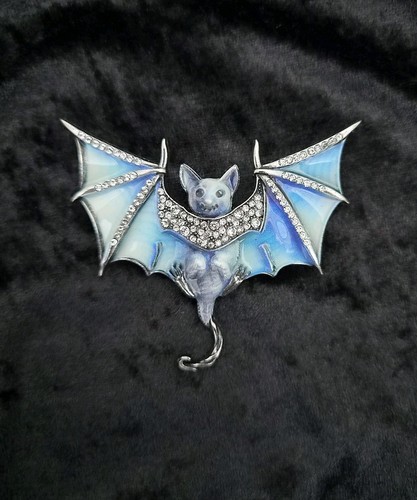 Gothic flying bat brooch - flying,