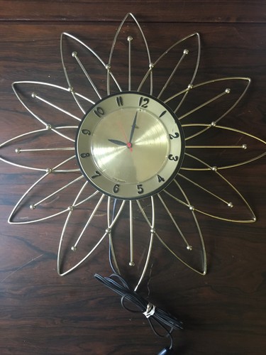 Lux starburst wall clock gold - lux,