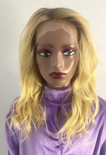 Lace front wig - 16",