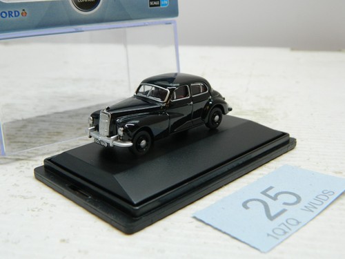 Oxford diecast morris - 1:76,
