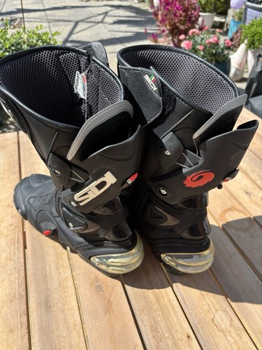 Siri vertigo motorcycle - siri, boots