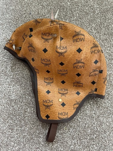 Mcm visetos leather helmet hat - mcm,