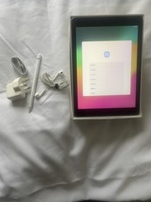 Apple iPad 6th Gen 9.7"  Wi-Fi