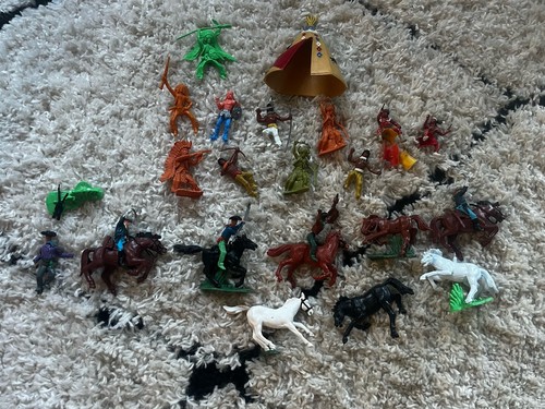 Vintage plastic figure bundle - vintage,