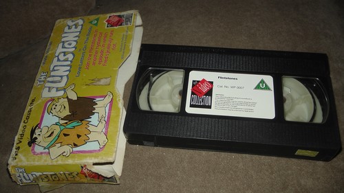 Flintstones vhs video - flintstones, chidrens