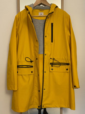  Yellow 'oilskin' look
