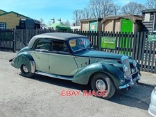 PHOTO  1955 RILEY RME (2) WITH