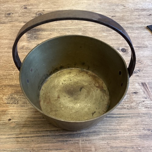 Vintage brass cook ware - brass,