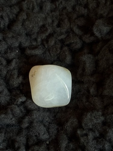 Very small snow quartz - very,