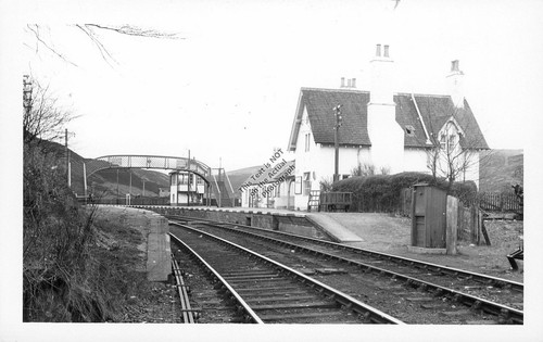 1972 helmsdale train - 1972, station