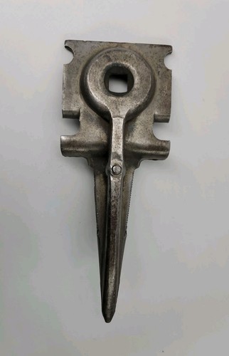 Vintage herschel sickle - vintage, bar