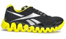 NIB Reebok Black Yellow Zig