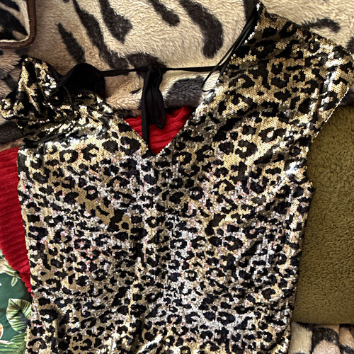 Gold black sequin leopard - gold/black,