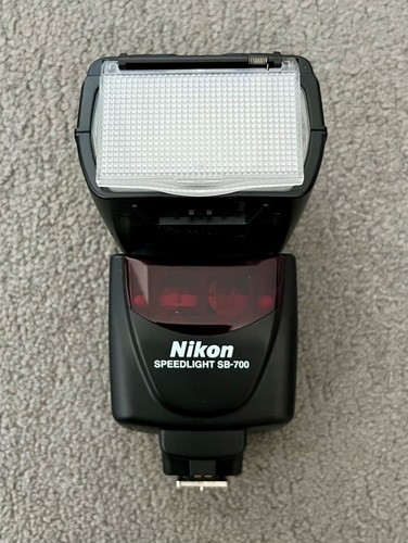 Nikon 700 speedlight flash - sb-700,