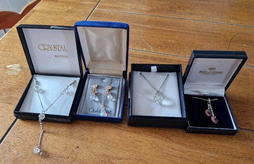 Vintage costume jewellery bulk - vintage,